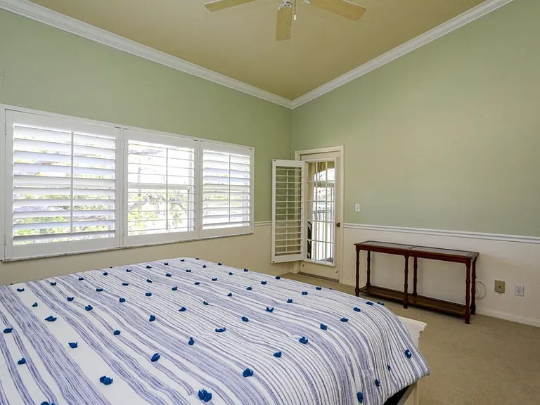 966 Woodshire Ln #204 — Photo 13