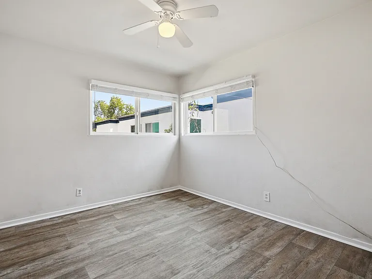 262 B Ave — Photo 16