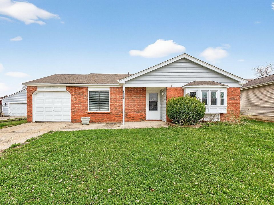 1st image of 5882 Starcrest Dr