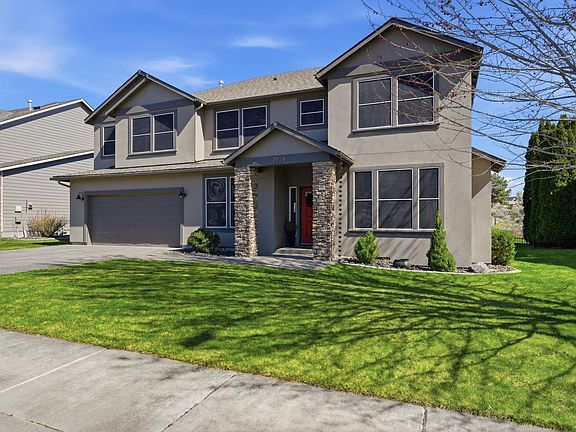 3rd image of 2924 Redrock Ridge Loop