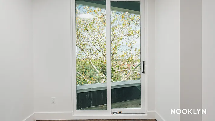 Rented by Nooklyn NYC LLC | media 9