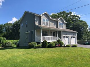 201 Grove Ave, Warwick, RI 02889