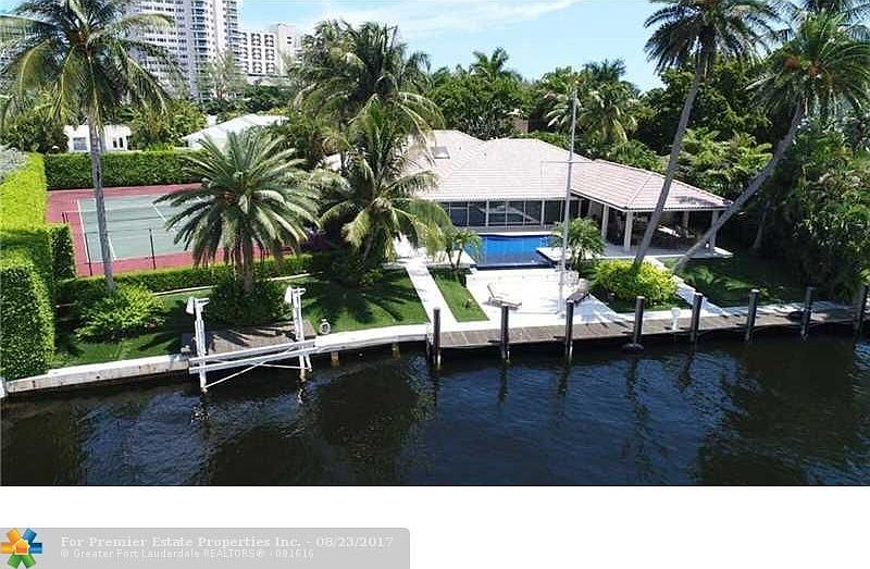 1st image of 1201 E Lake Dr