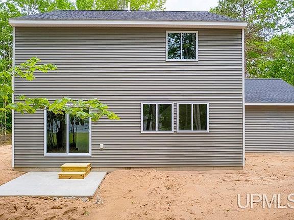 4th image of 73 Royal Oak Dr