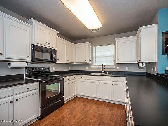 5th image of 4214 Willow St