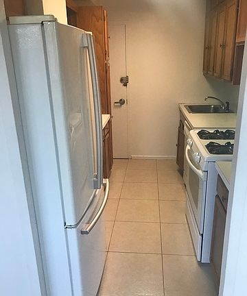 5th image of 3950 N Lake Shore Dr APT 2120