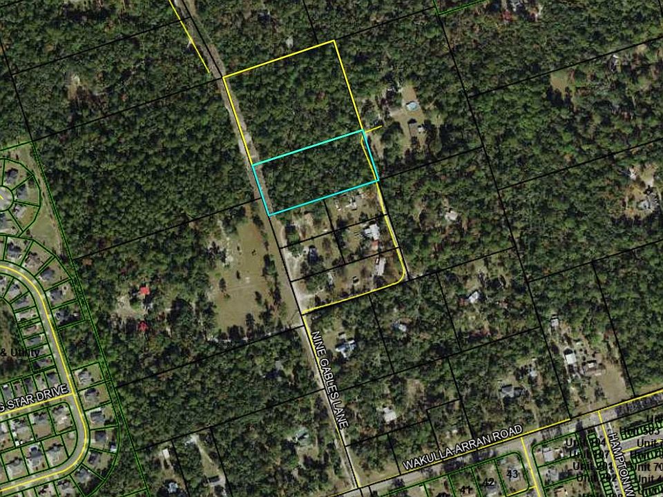 1st image of 9 Gables Ln