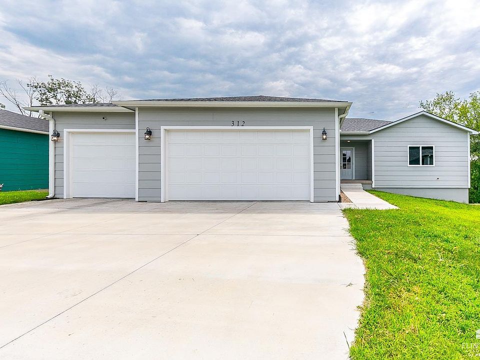 1st image of 312 Snyder Dr