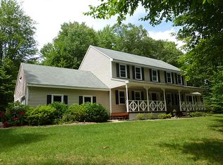 3 Parker Dr, Merrimack, NH 03054
