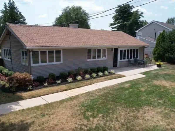 81 Somerset Dr, Willingboro, NJ 08046