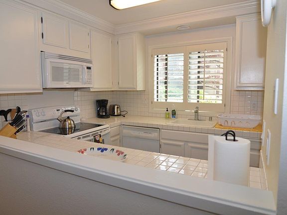 5th image of 80 Cypress Pl