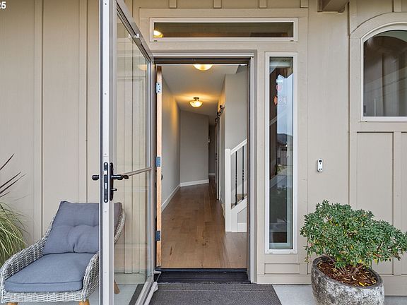 5th image of 1516 NW 21st Pl