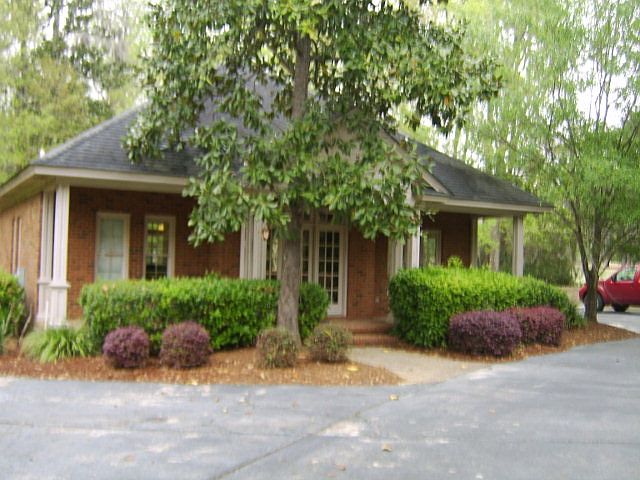 1st image of 16 Bellemeade N