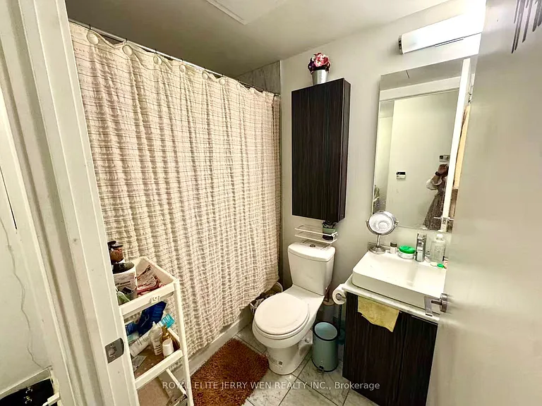 14 York St #1710 — Photo 9