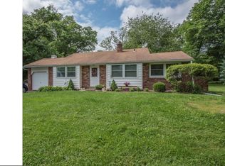 2753 Apple Valley Ln, Audubon, PA 19403
