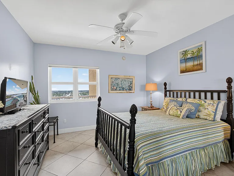2640 Lake Shore Dr #1716 — Photo 52