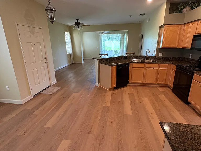 2615 Eagle Greens Dr — Photo 6