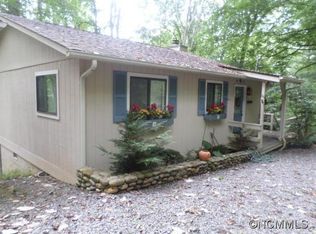 926 Dogwood Dr, Maggie Valley, NC 28751