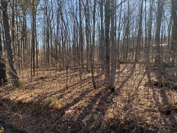 47 Bay Ln, Willsboro, NY 12996