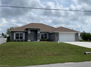 3507 E Gator Circle Cpe, Coral, FL 33909