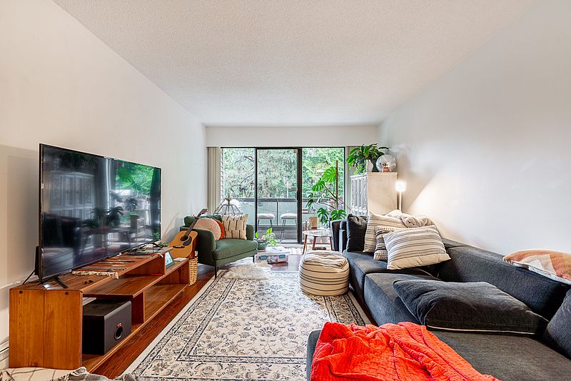 Vancouver Apartment for rent - 2 Bedrooms — photo 2