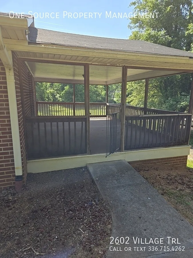 Building Photo - 2602 Village Trl