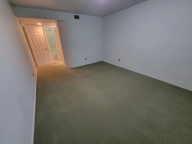 2727 Folsom St #117 — Photo 22