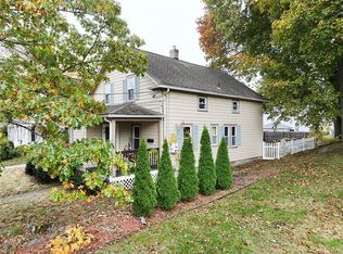 23 Middle St, Woonsocket, RI 02895