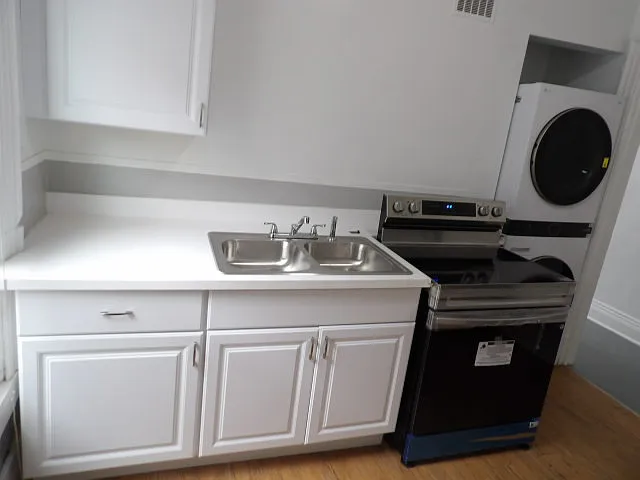 739 Elmwood Ave #2R — Photo 11