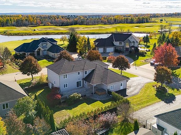 5th image of 95 Congressional Cres