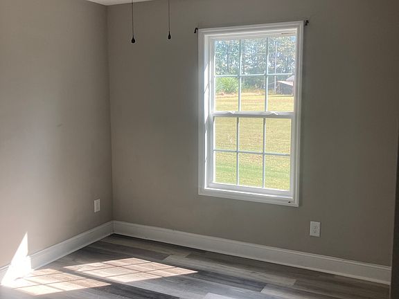 4th image of 279 Tipton Rd #8