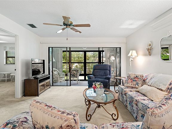 4th image of 400 18th St APT E7