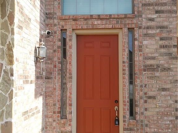 4th image of 4241 Leeds Dr