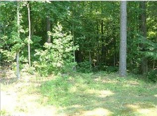 10106 Indian Rd, Gloucester, VA 23061