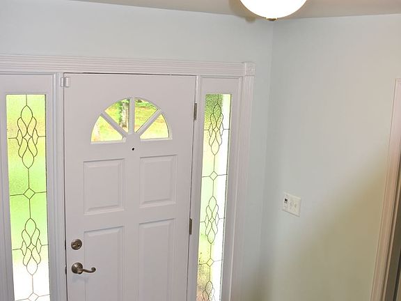 2nd image of 5209 Princess St