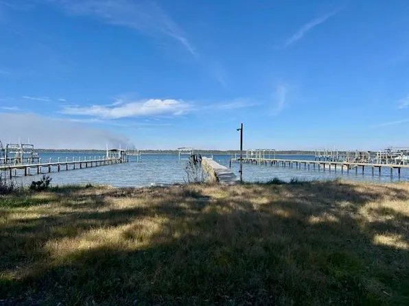 1464 Alligator Dr, Alligator Pt, FL 32346