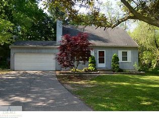 1971 Haslett Rd, Haslett, MI 48840