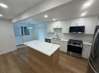 929 N 167th St #3, Seattle, WA 98133