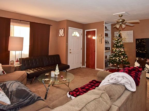 3rd image of 262 Sara Ave