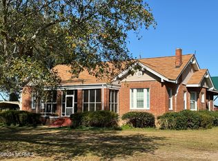 24661 Spring Hill Rd, Wagram, NC 28396