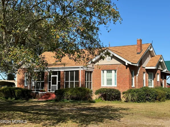 24661 Spring Hill Road, Wagram, NC 28396