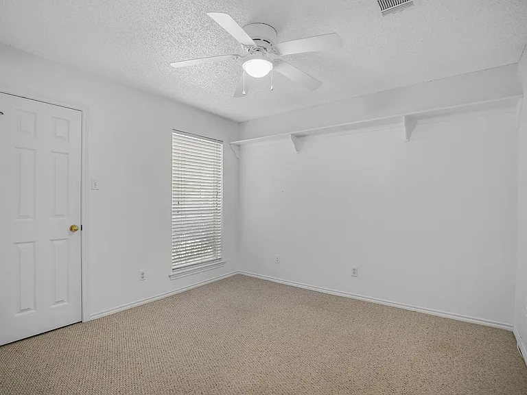 3040 Flamingo Cir — Photo 10