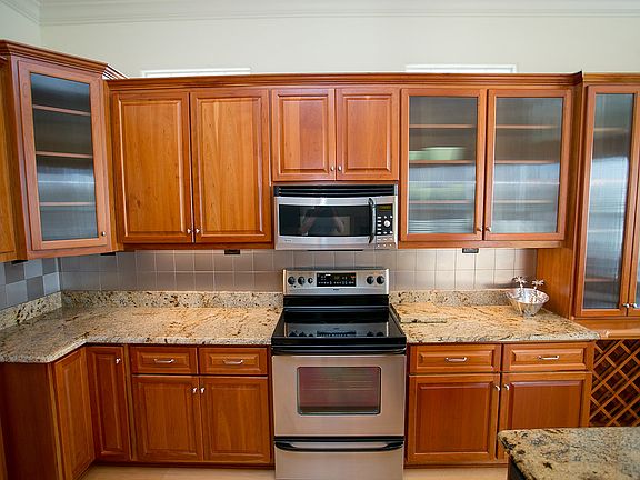 4th image of 507 Cinnamon Beach Ln