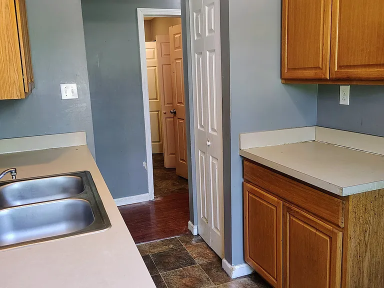 5975 Julian Ave #5975 — Photo 11