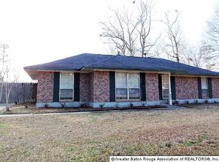 3763 Little Farms Dr, Zachary, LA 70791