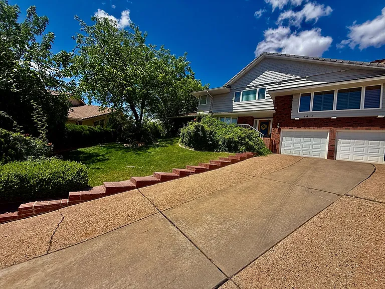 1415 Hopi Cir — Photo 3