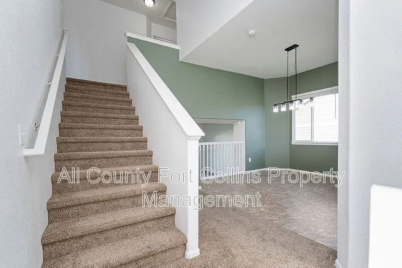 4 bed, 2.5 bath, 2186 sqft, $2,475 — Photo 4