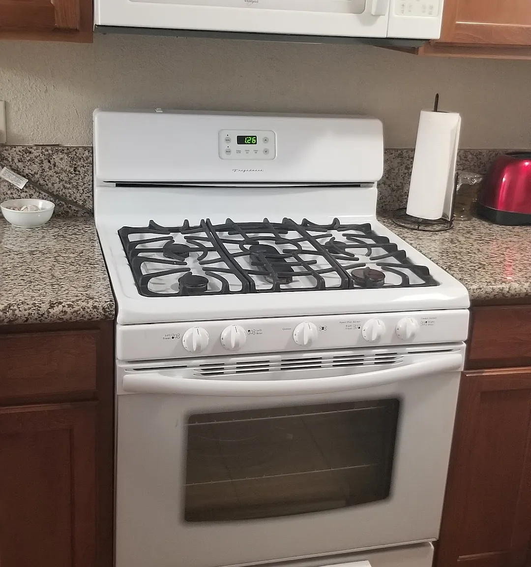 2 bed, 900 sqft, $1,650 — Photo 3