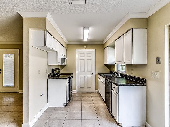 2nd image of 6427 Summit Dr