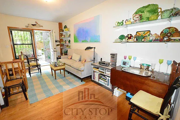 Rented by City Stop Realty | media 15